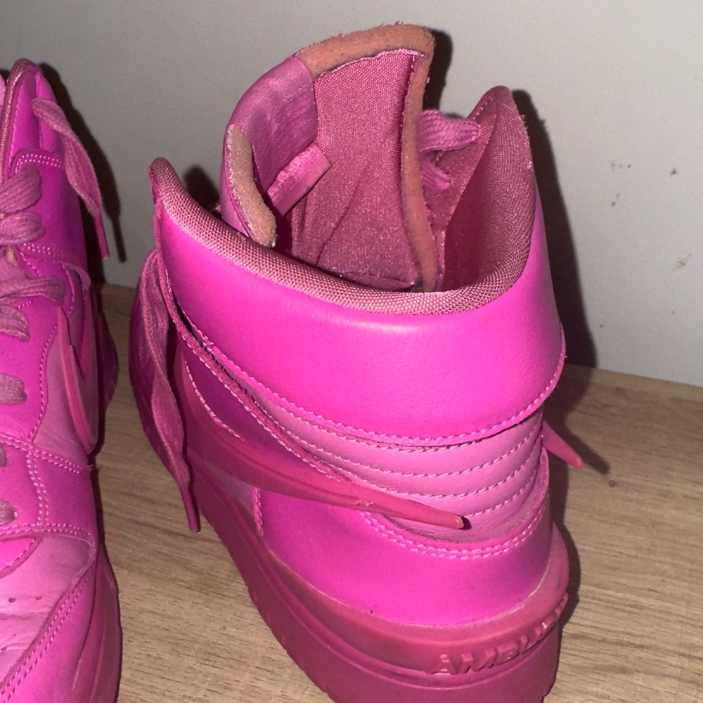 Nike Dunk High
AMBUSH Active Fuchsia - Picture 7 of 7